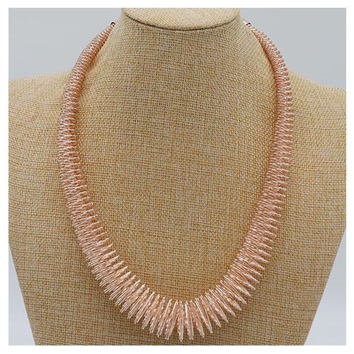 Metal spring necklace
